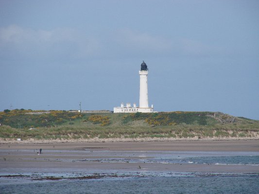 Cove Sea Lighthouse (nr. Lossiemouth) - Copyright 2010 DL4APJ
