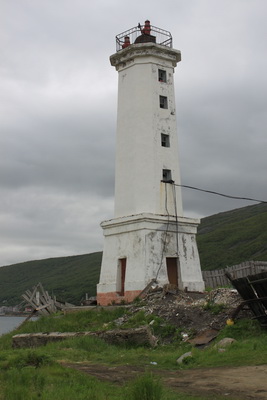Bukhta Nagayeva Lighthouse - Copyright 2014 UF2F