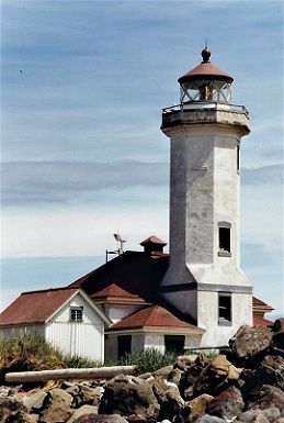 Point Wilson Lighthouse - Copyright 1999 KF4ZLO