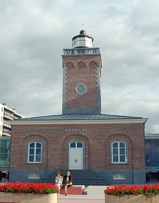 BEL- 044 Knokke Lighthouse - Copyright 2008 Pat on7pp