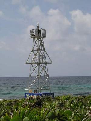 Caleta de Xel-Ha - Copyright 2004 KF4ZLO
