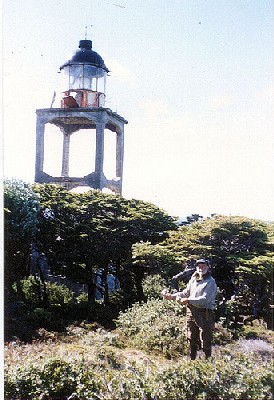 Faro Cabo San Diego - Copyright 2004 Matías