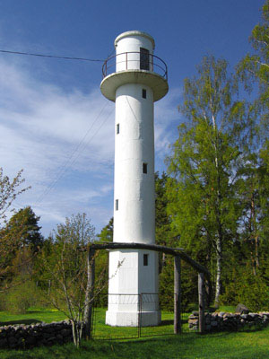 Paslepa rear range light beacon - Copyright 2005 Tuderna