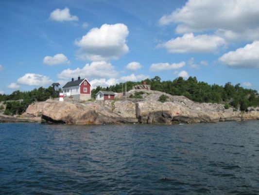 FemÃ¶rehuvud lighthouse - Copyright 2011 SM5YRA-Stephan