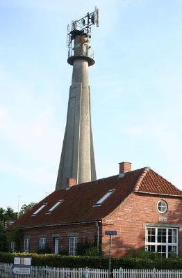 DEN-208 - Copyright 2013 I2AE