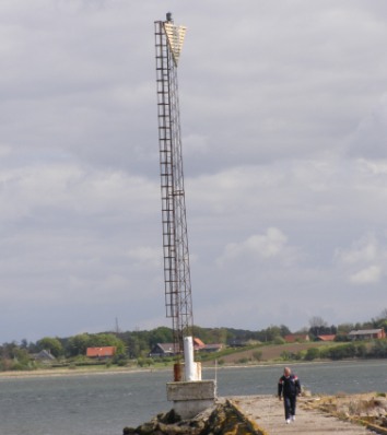 DEN-218 - Copyright 2013 