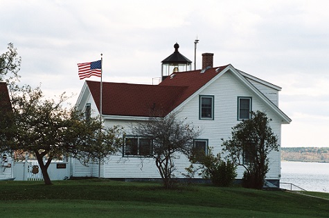 ARLHS USA-296 FORT POINT LIGHT, ME - Copyright 2004 KD3CQ