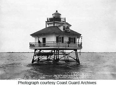 Hooper Straight Light - Copyright 1916 USCG